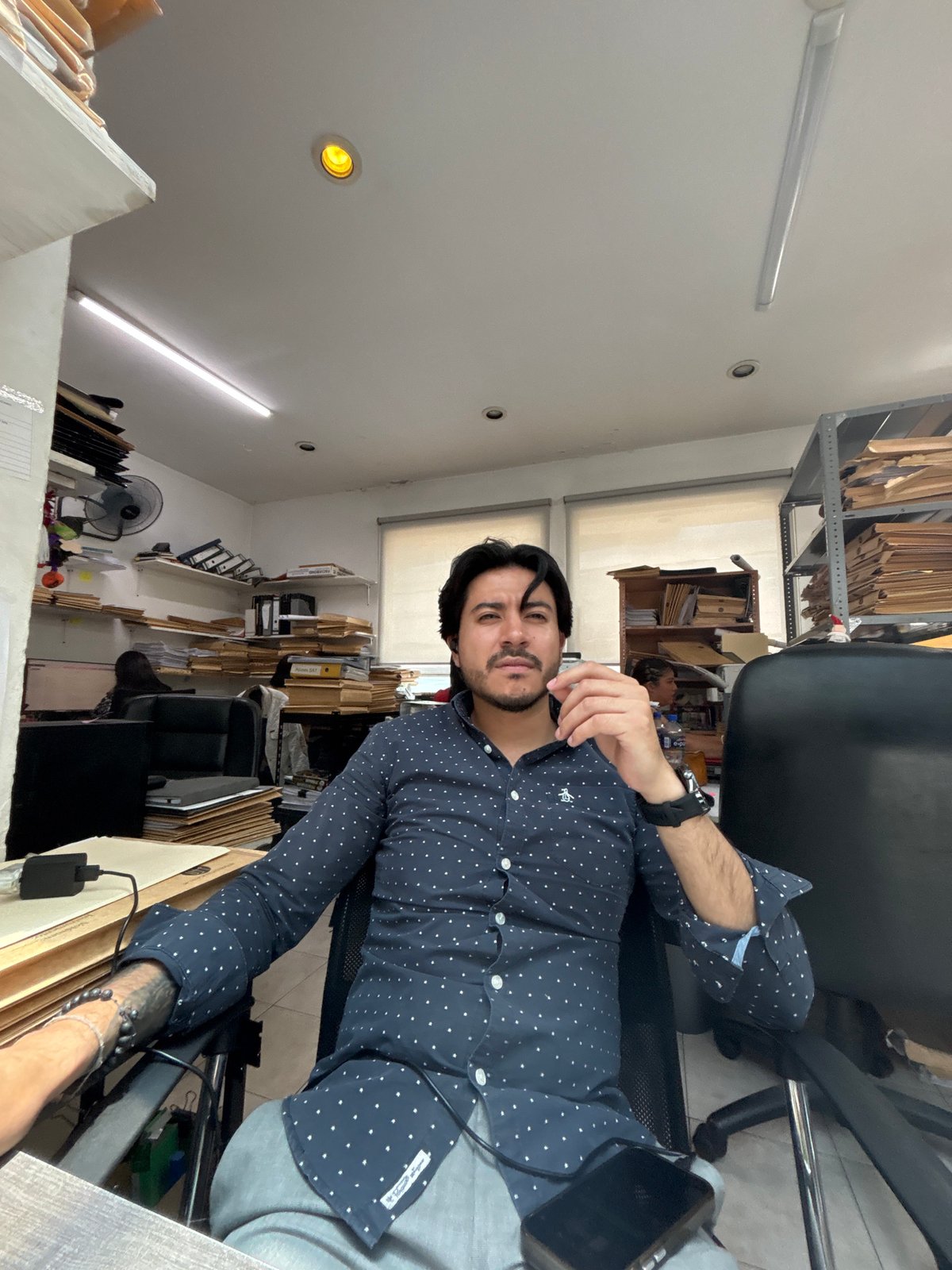 Office worker and street tacos documented in Puebla