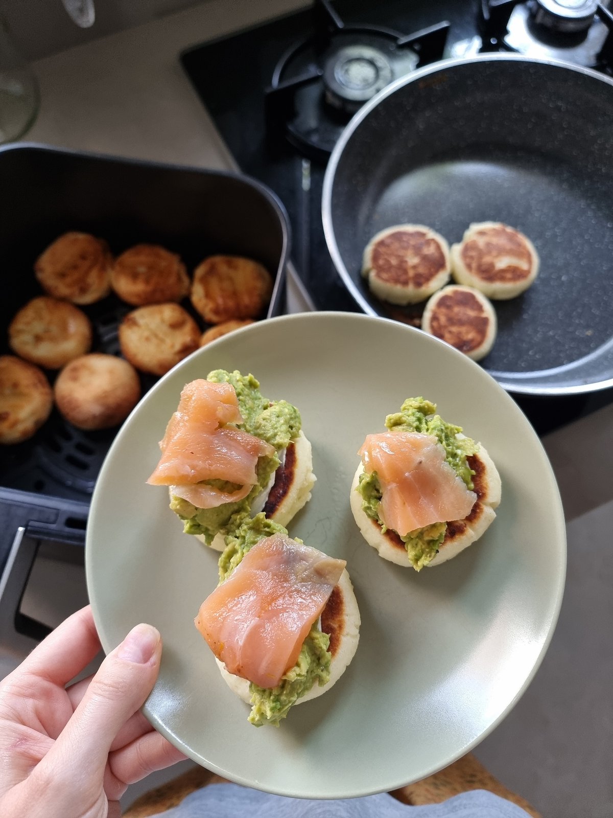 Morning cooking session with air fryer in Ramat Gan kitchen