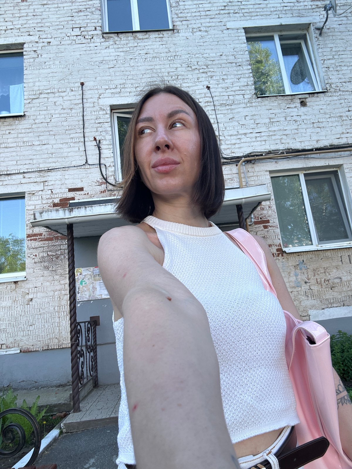 Morning life documented in Votkinsk: selfies, sleeping cat, playground