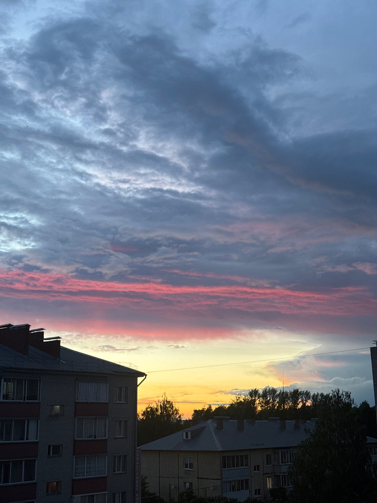 Evening creative moments captured in Zav'yalovo, Russia