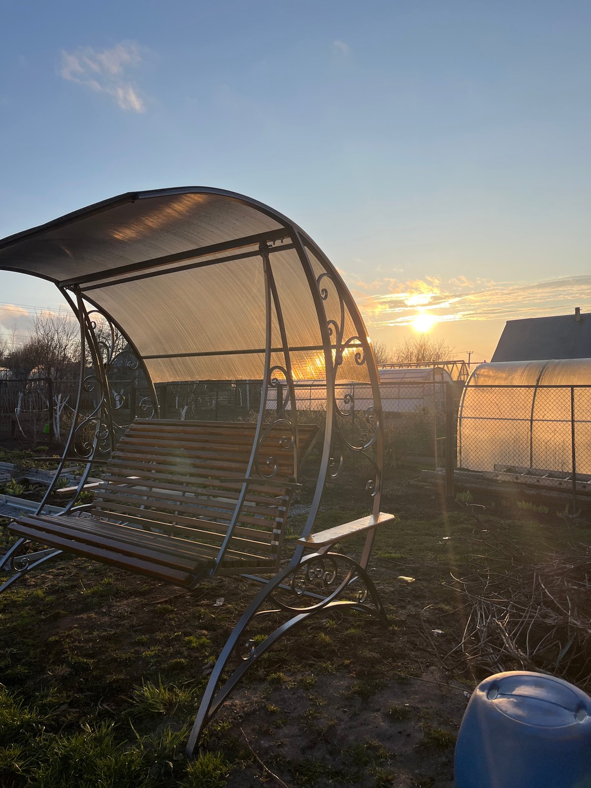 Golden hour scenes documented across Chaikovsky, Russia neighborhoods