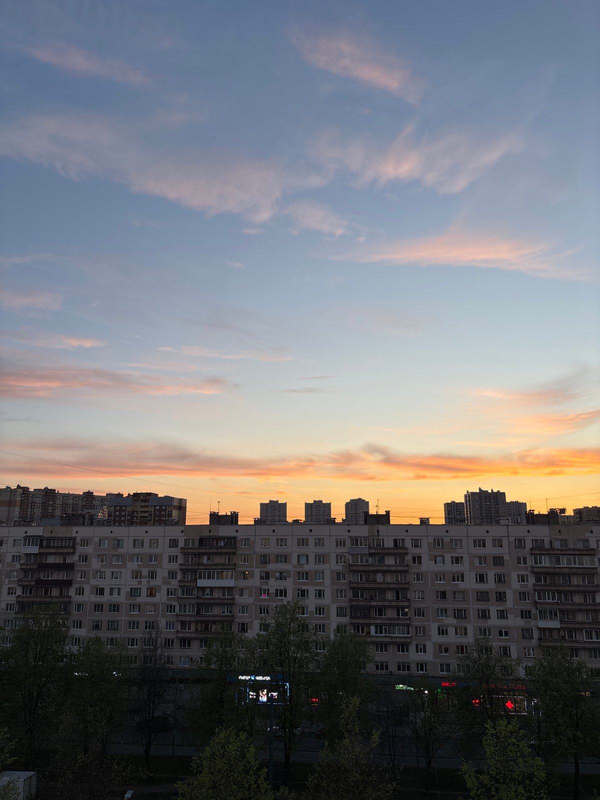 Murino resident dyes hair during sunset evening