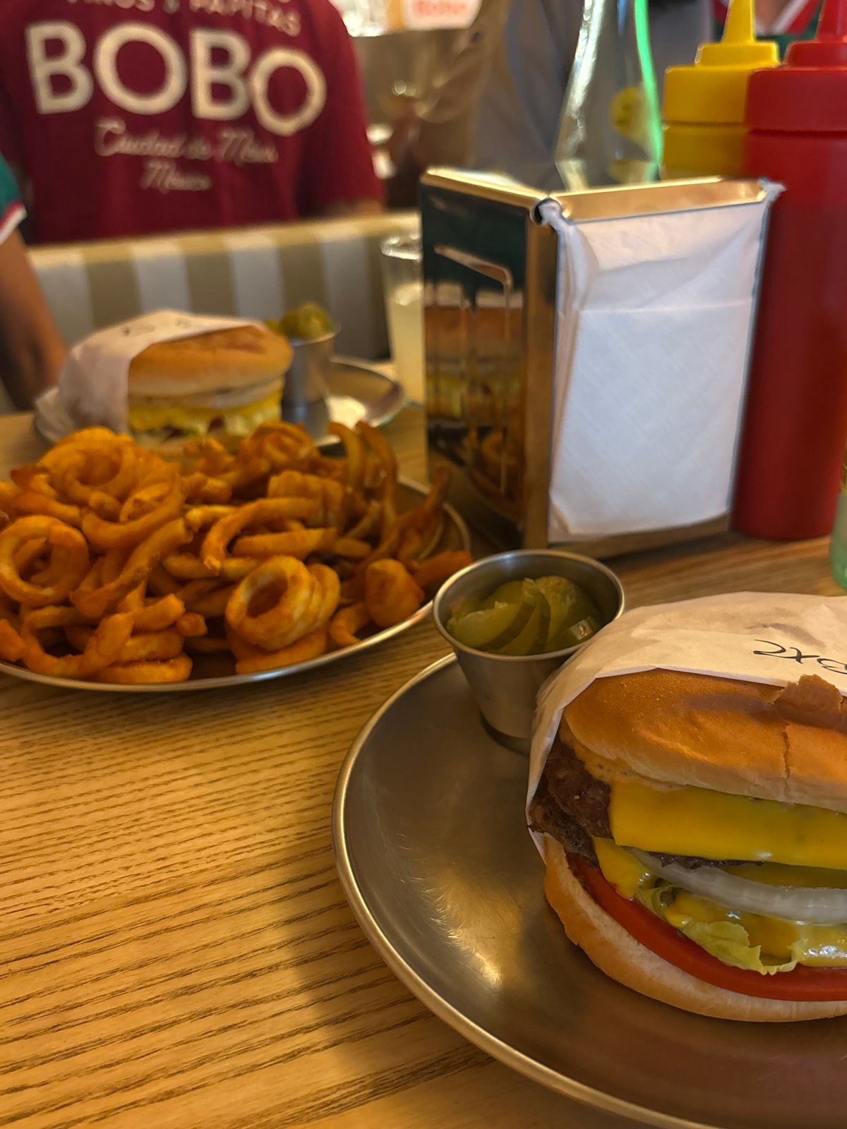 Burgers and soft-serve at a Mexico City diner