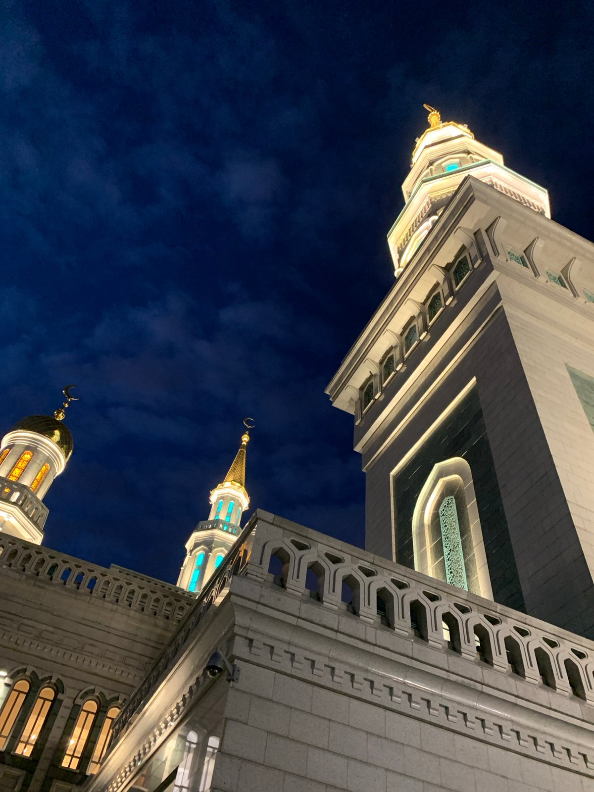 Fire engine responds near mosque, construction site at night