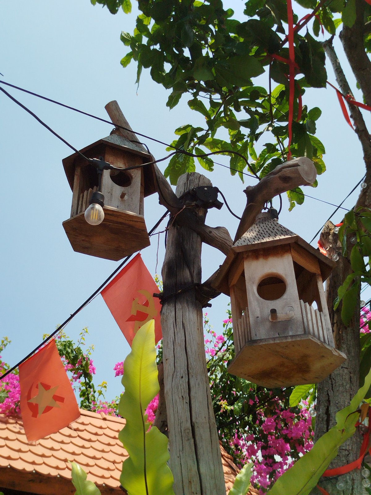 Morning documentation captures Ho Chi Minh City street life and construction