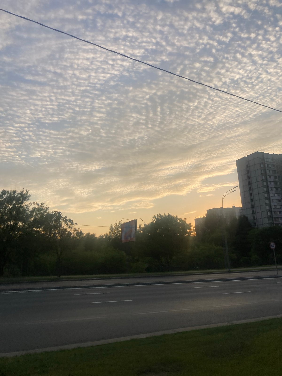 Moscow evening documented through 30 photographs during golden hour