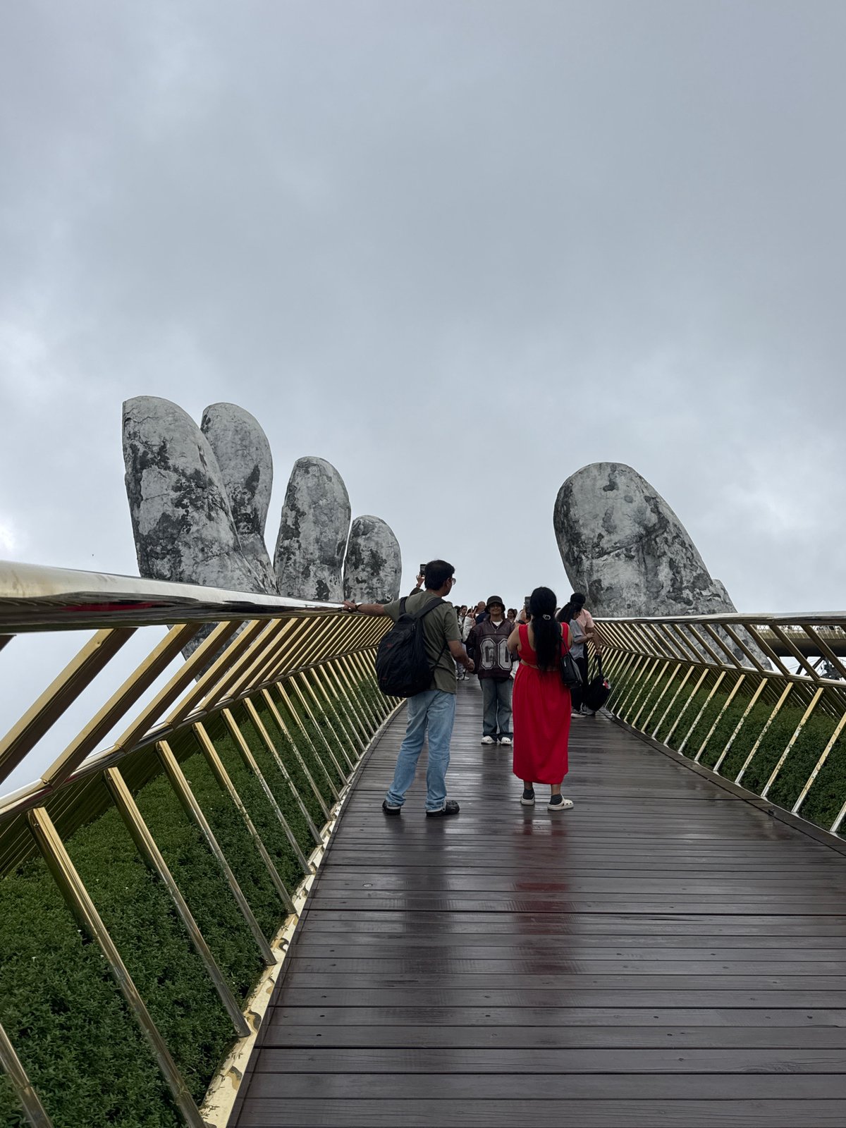 Early morning visitors documented at Golden Bridge, Đà Nẵng
