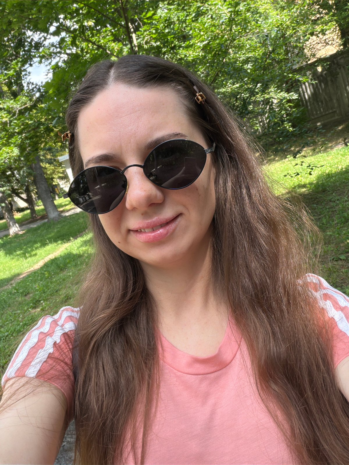 Morning walk through a leafy Kyiv park, flowers and birds overhead.