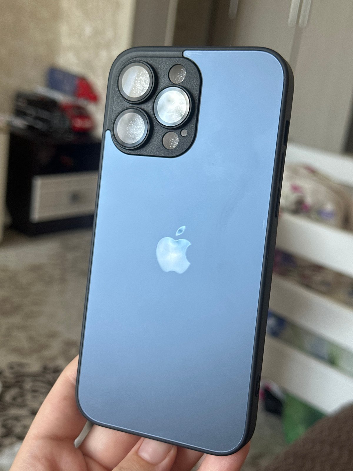 iPhone photography session documented in Chamzinka, Russia