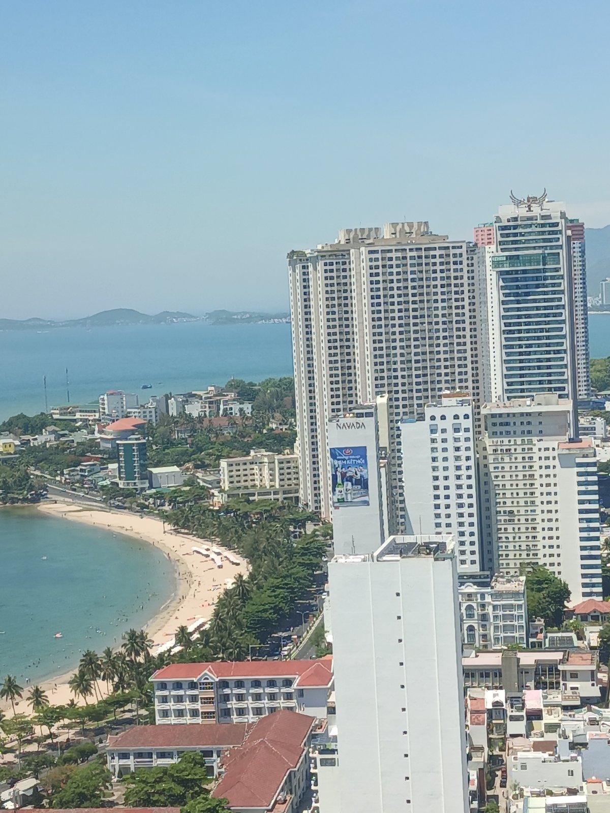 Nha Trang from above and a cat's-eye view