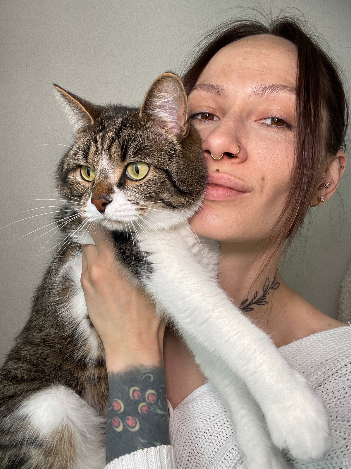 Morning selfies and pet moments captured across Russian cities