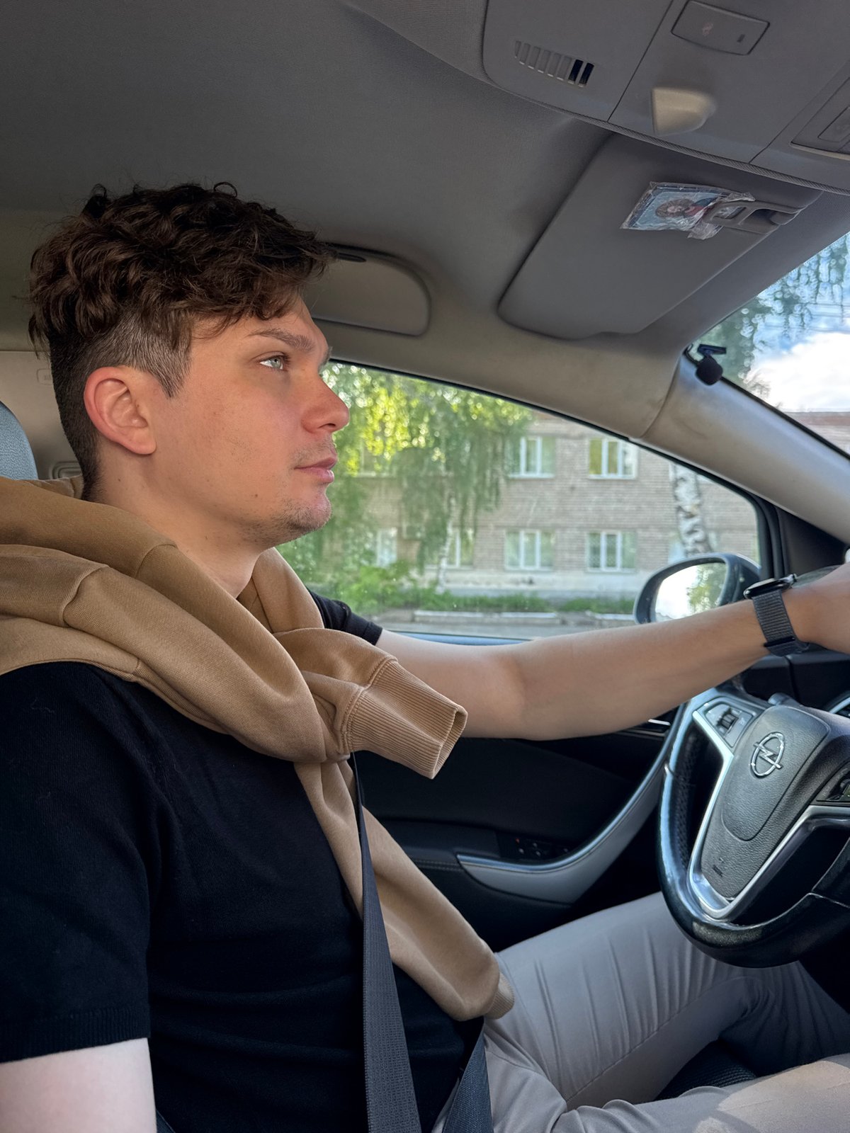Chaikovsky residents document everyday moments during sunny midday hours