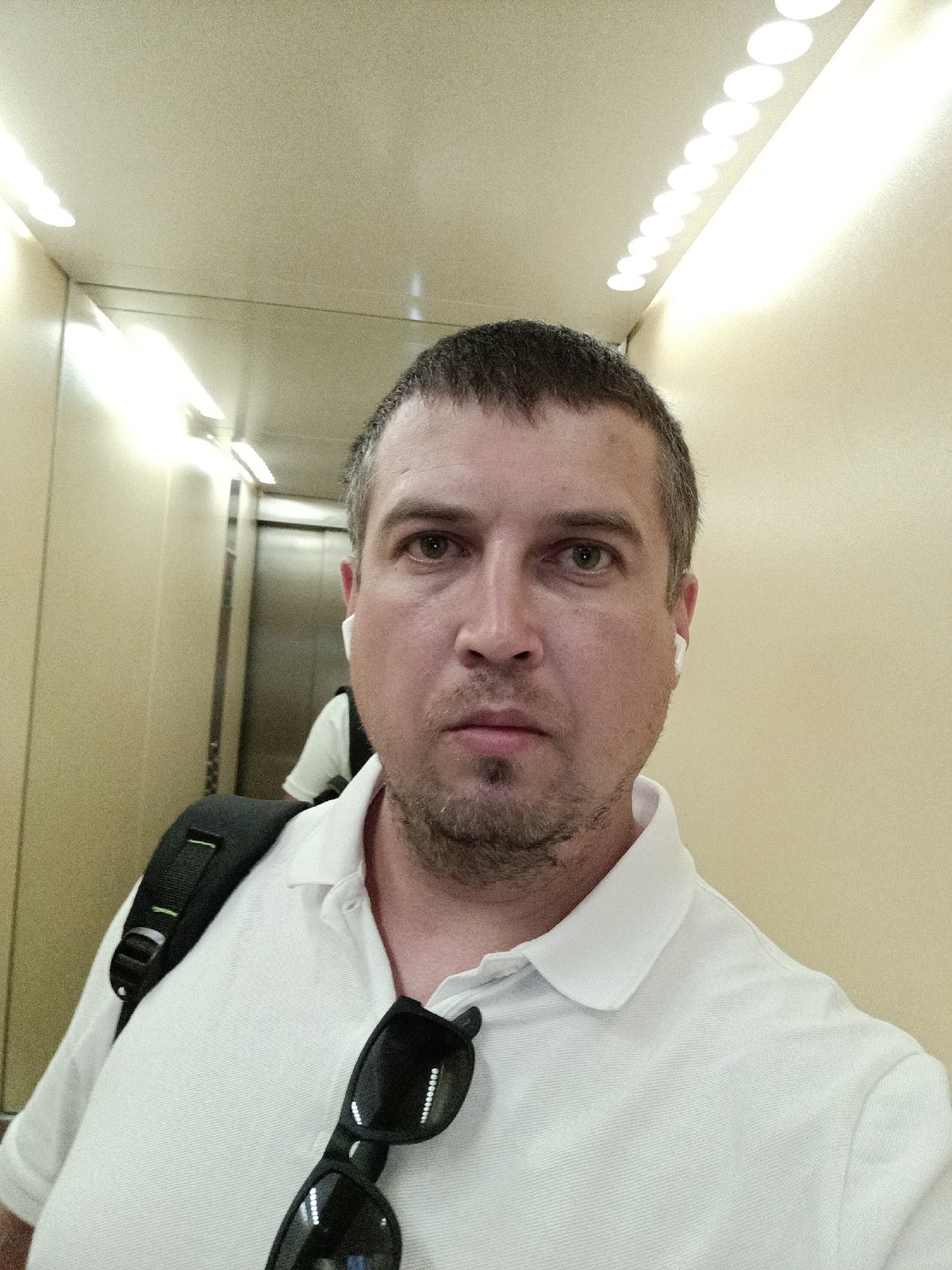 Quick selfie run through a Prague shopping or transit space