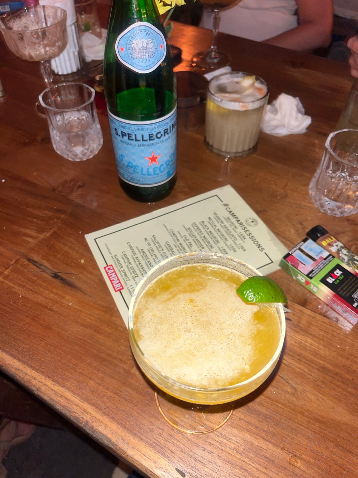Restaurant patron documents evening out in Kuta Selatan
