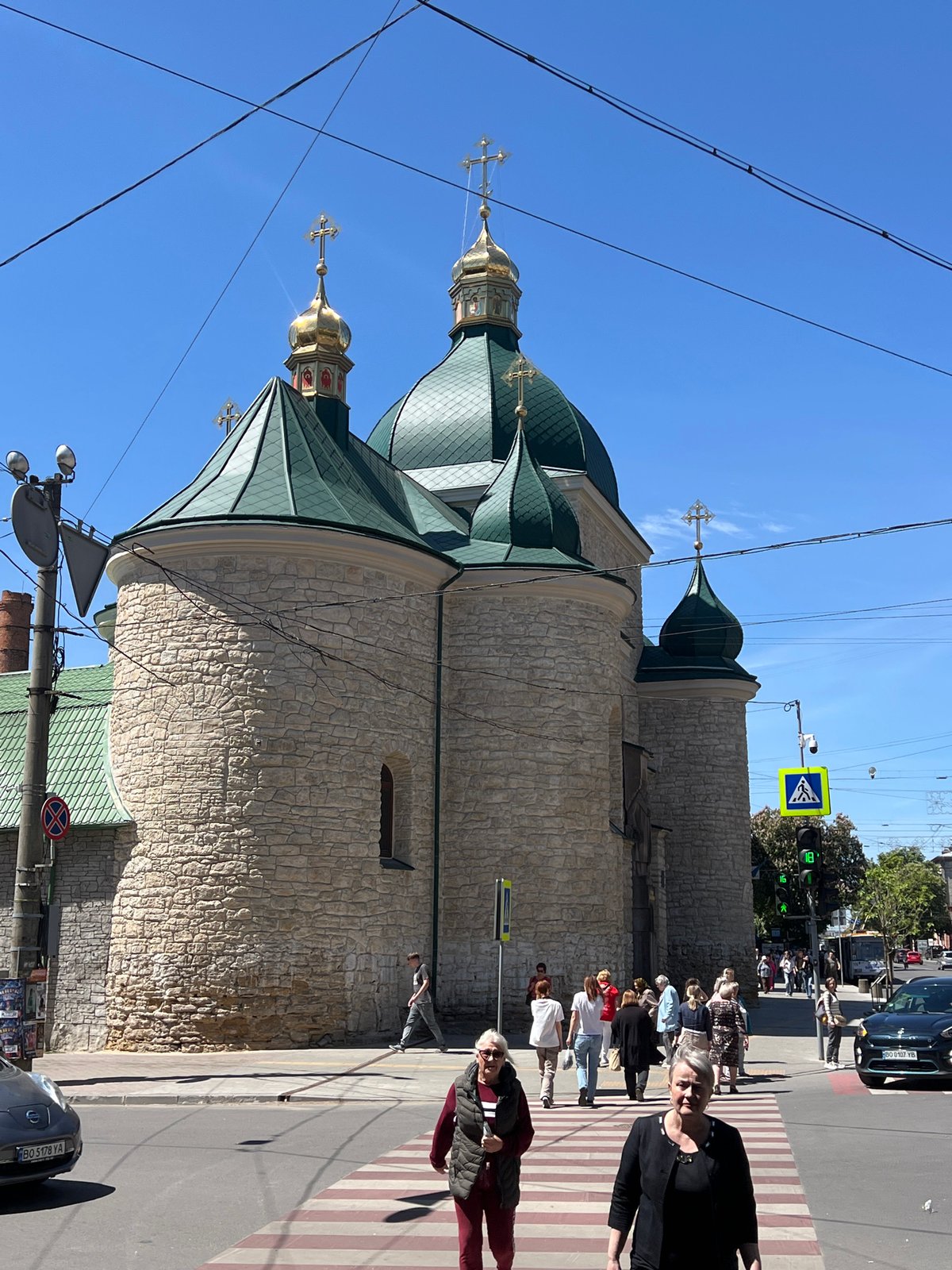 Tourist documents walking tour of historic Ternopil landmarks