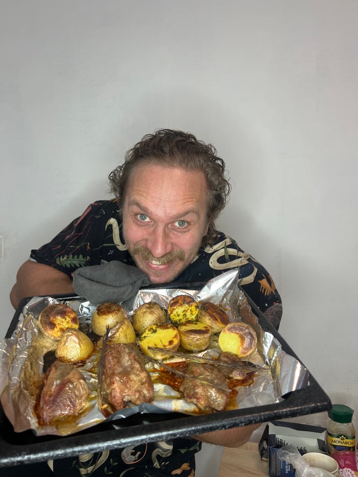 Man documents cooking and dog companionship in Saint Petersburg apartment