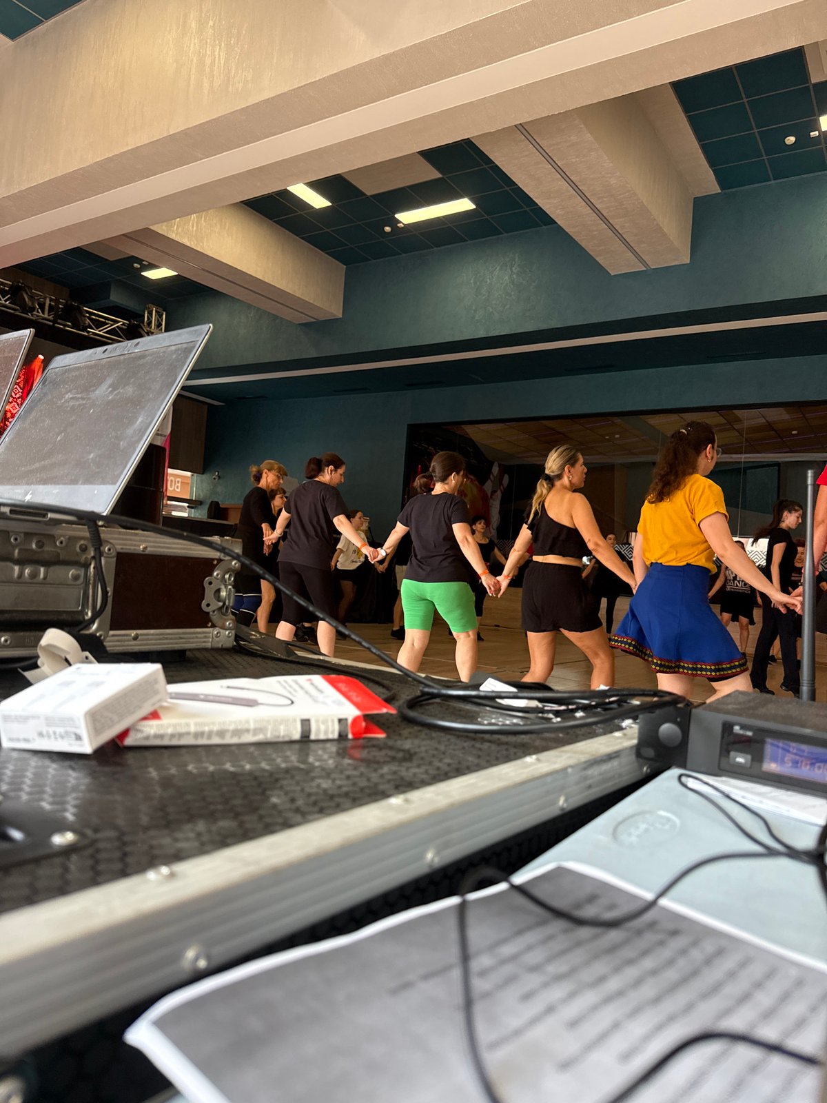 Dance class and cafe scenes documented in Sveti Vlas