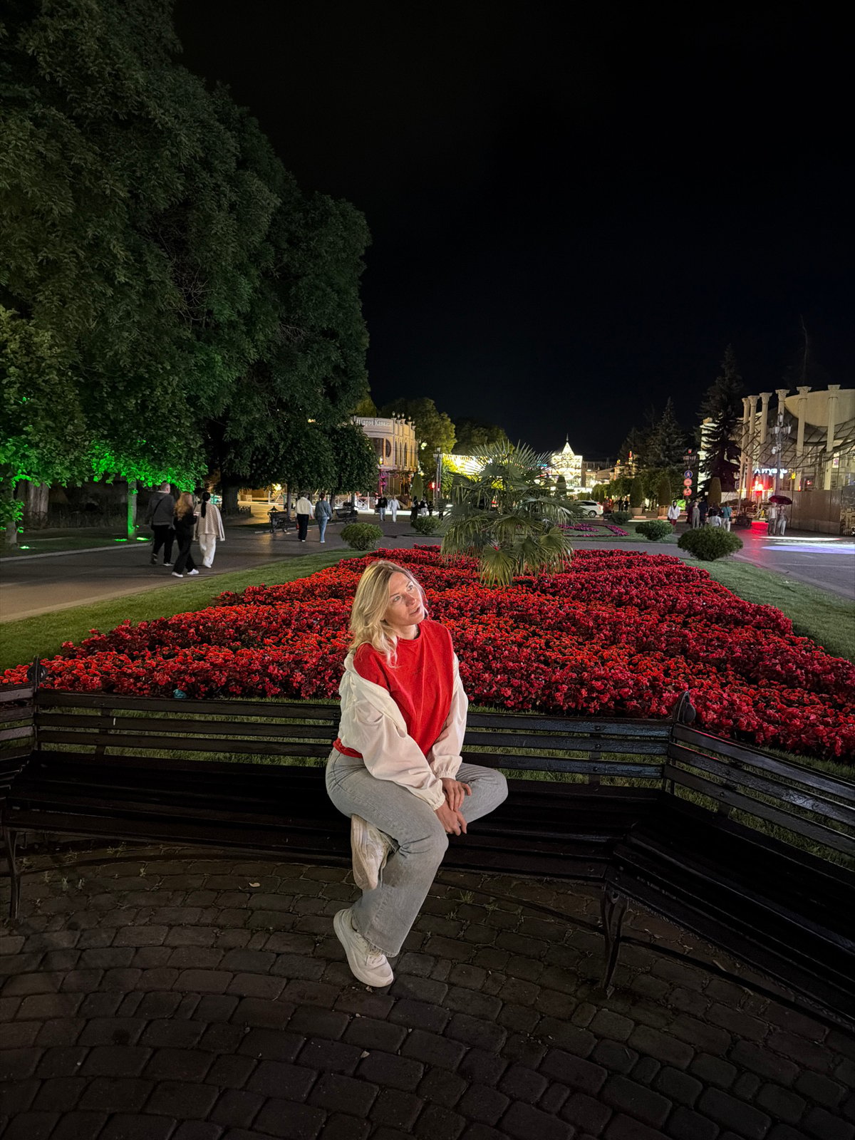 Summer night stroll through Kislovodsk's historic city center