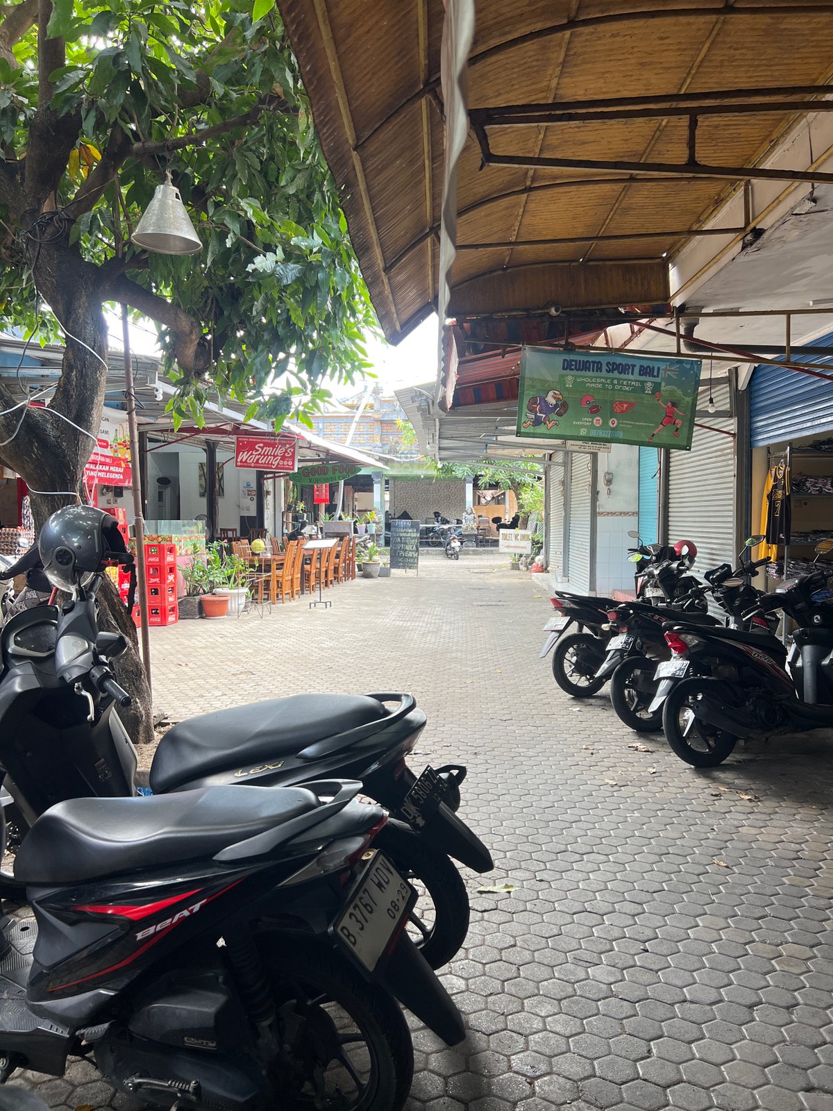 Fresh fruit, smoothies, and street life in Kuta, Bali