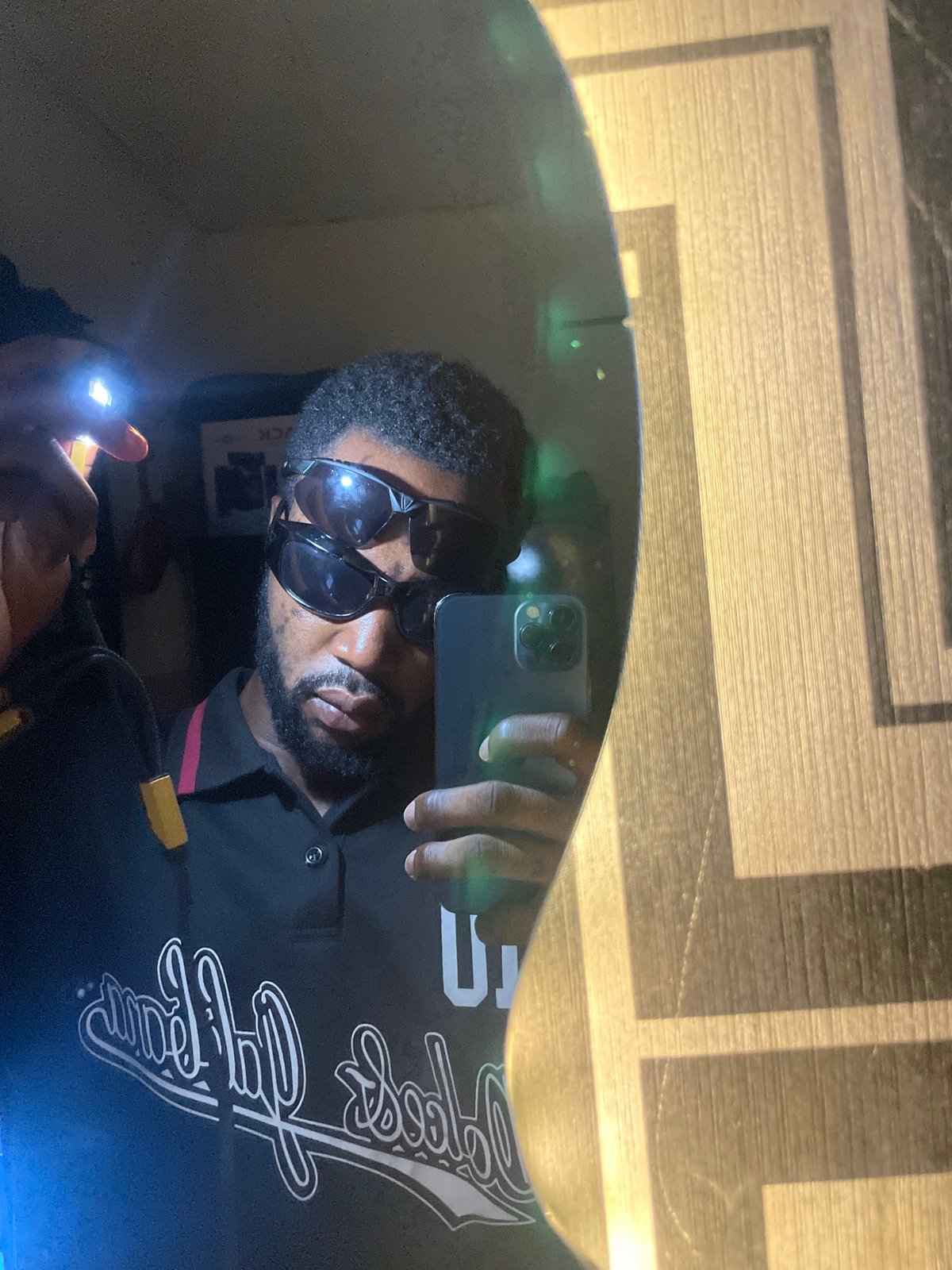 Man takes mirror selfies in Lokoja, Nigeria
