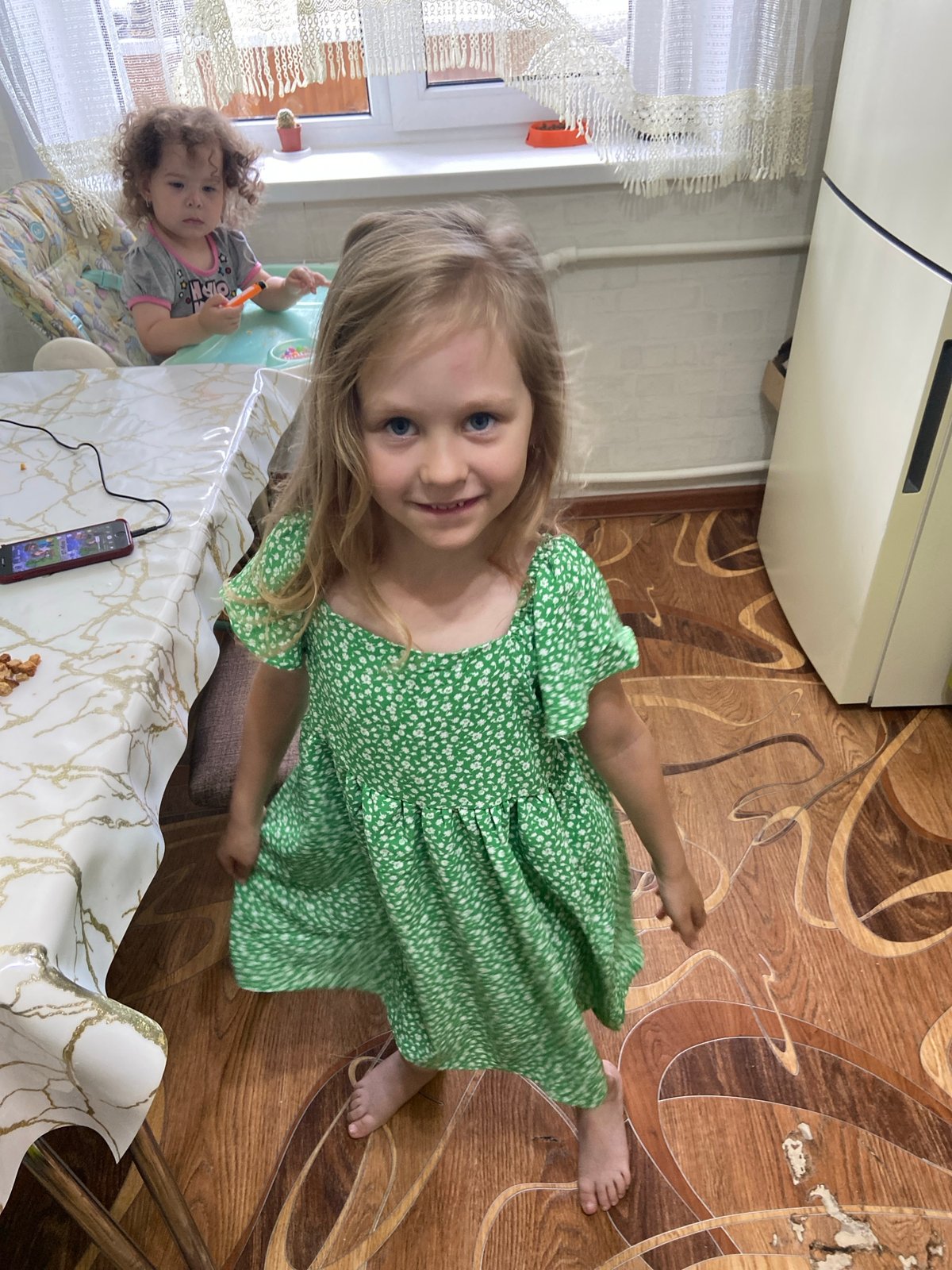 Kids at home, outdoor sky shots, and everyday household scenes