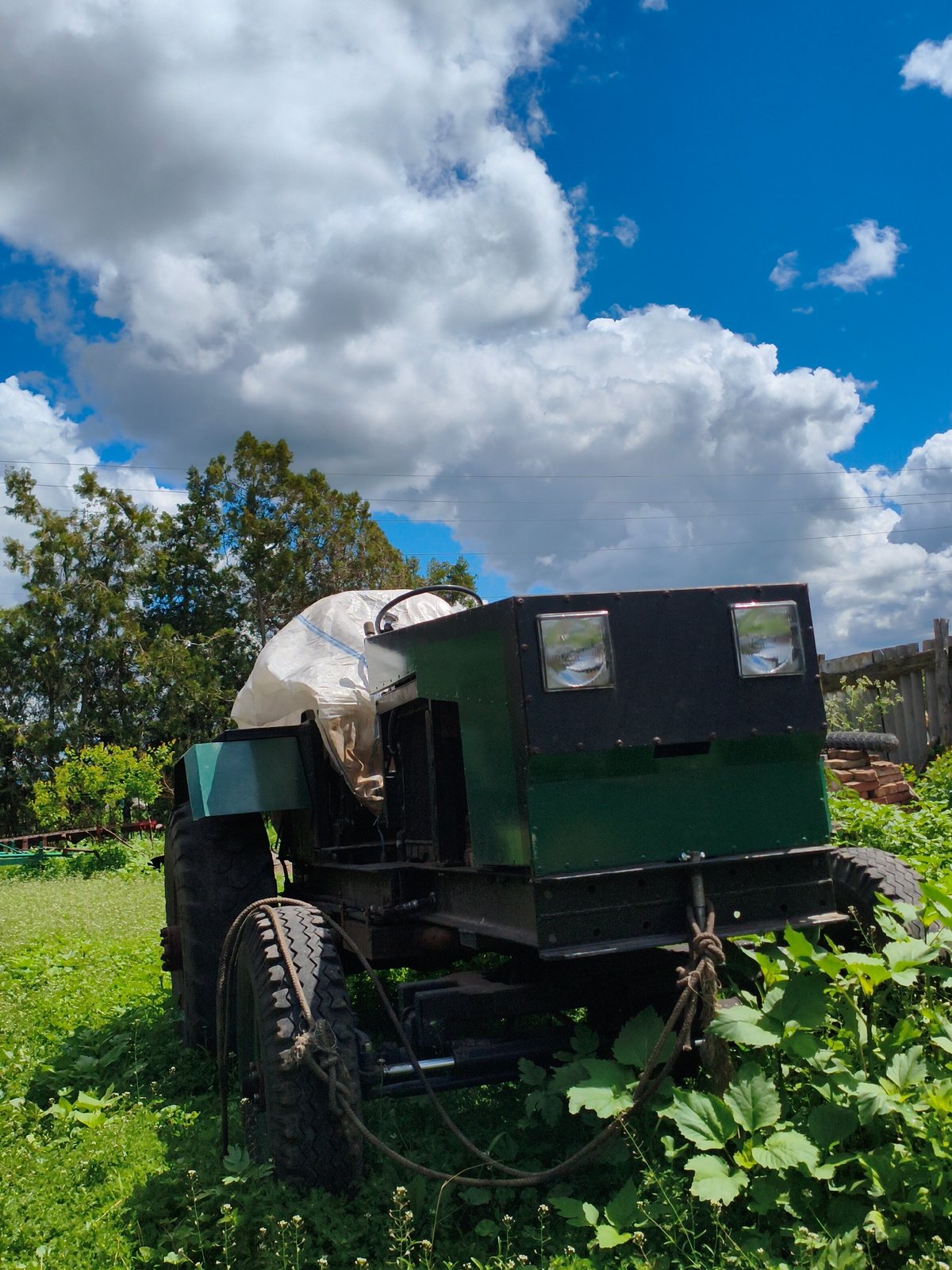 Rural Ukraine infrastructure and everyday scenes documented in Ustyvytsia