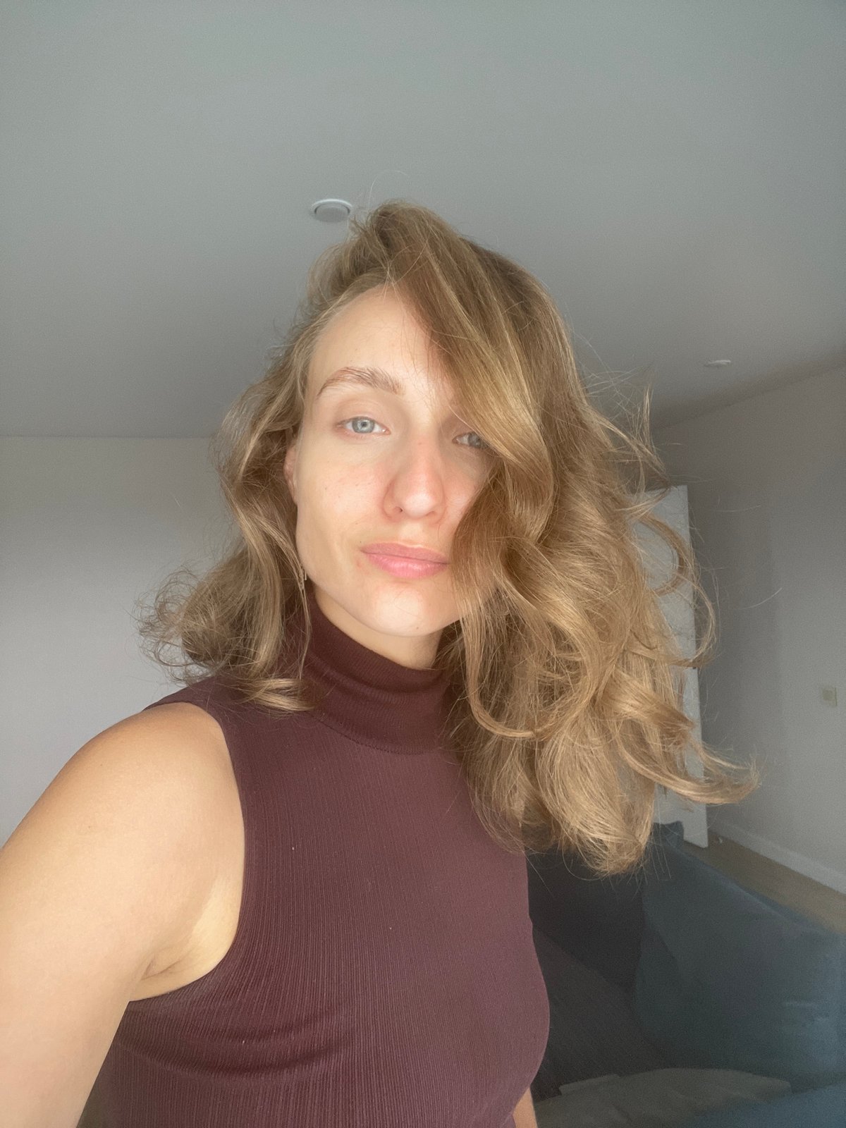 Indoor selfie series at a home in Подшивалово, Russia