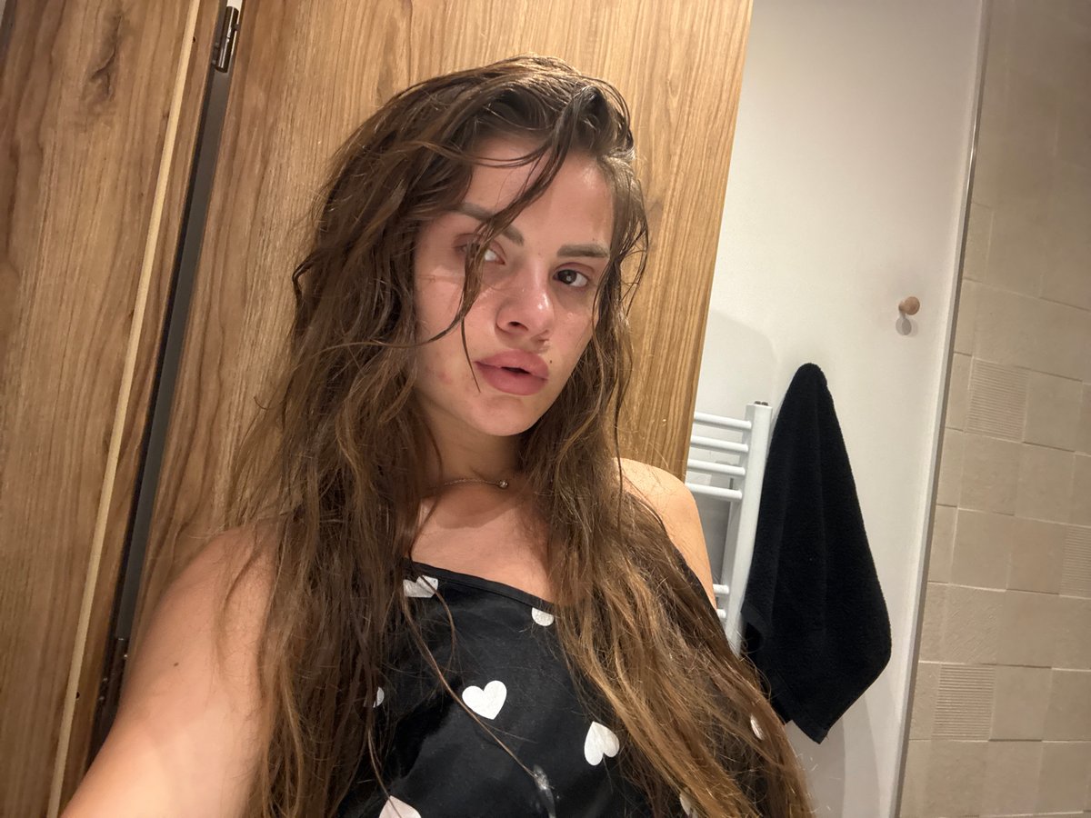 Evening getting-ready routine with hair drying and mirror selfies