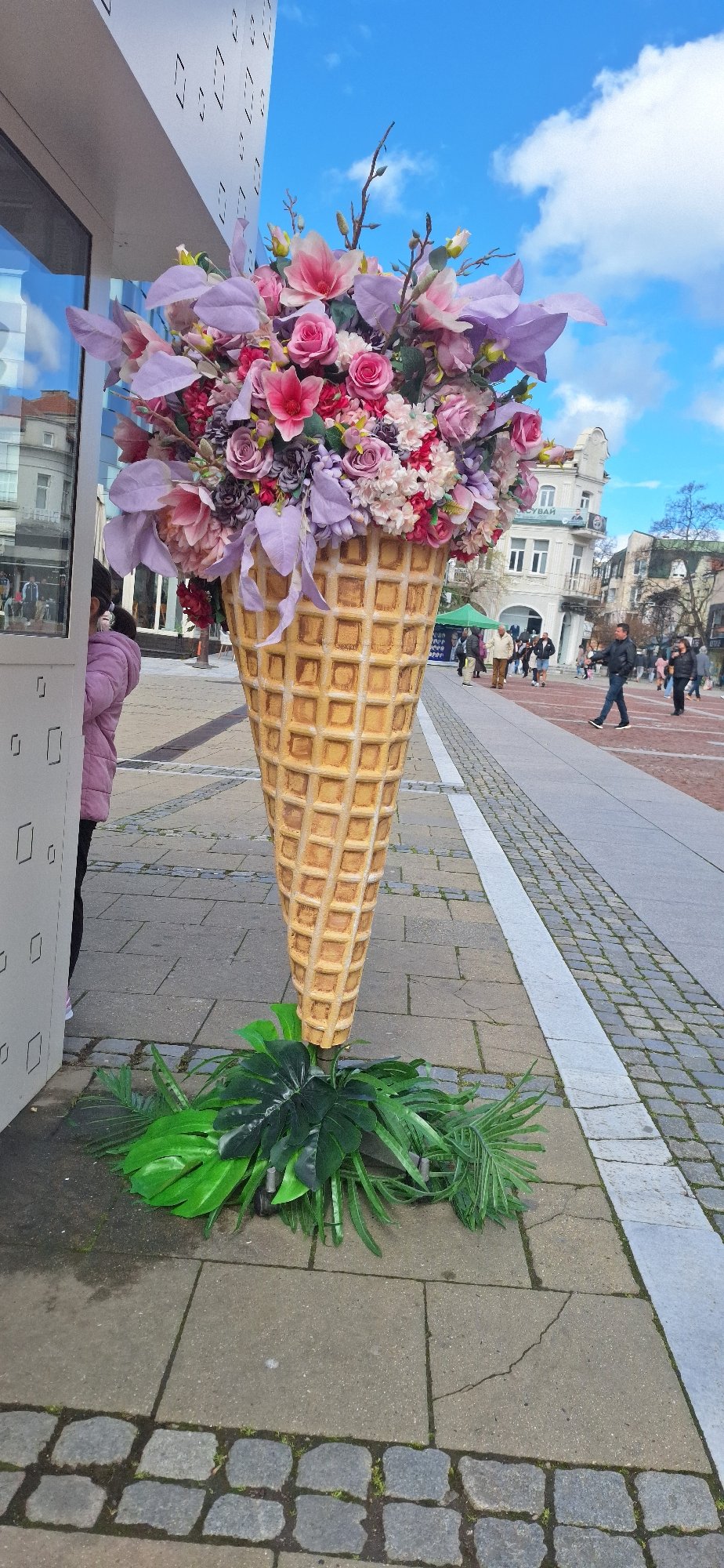 Spring morning walkthrough documented in Blagoevgrad, Bulgaria