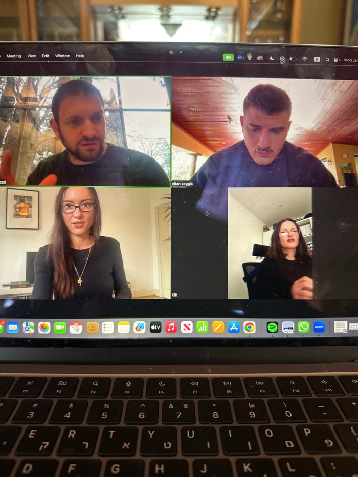 Indoor video conferencing and patio spaces documented in San Salvador