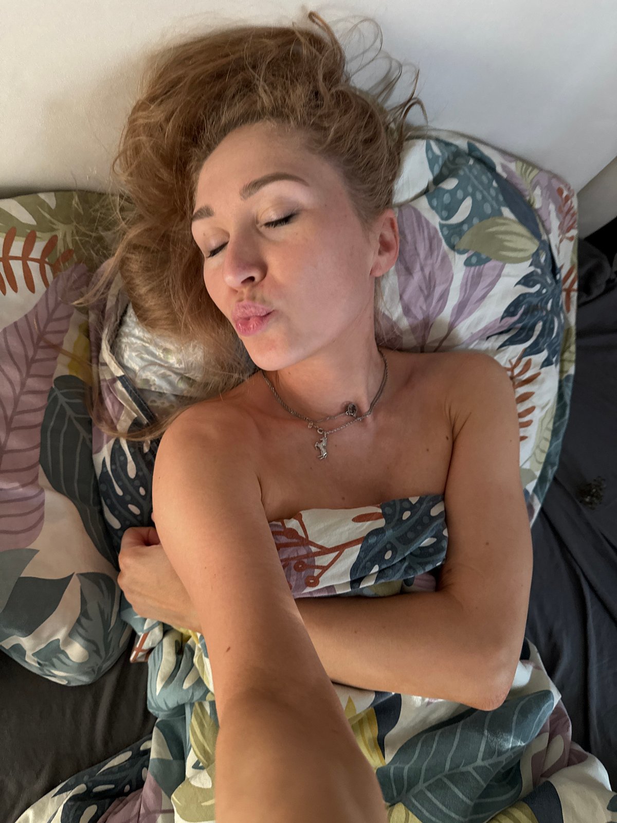Quiet domestic moments captured during early morning hours in Chaikovsky