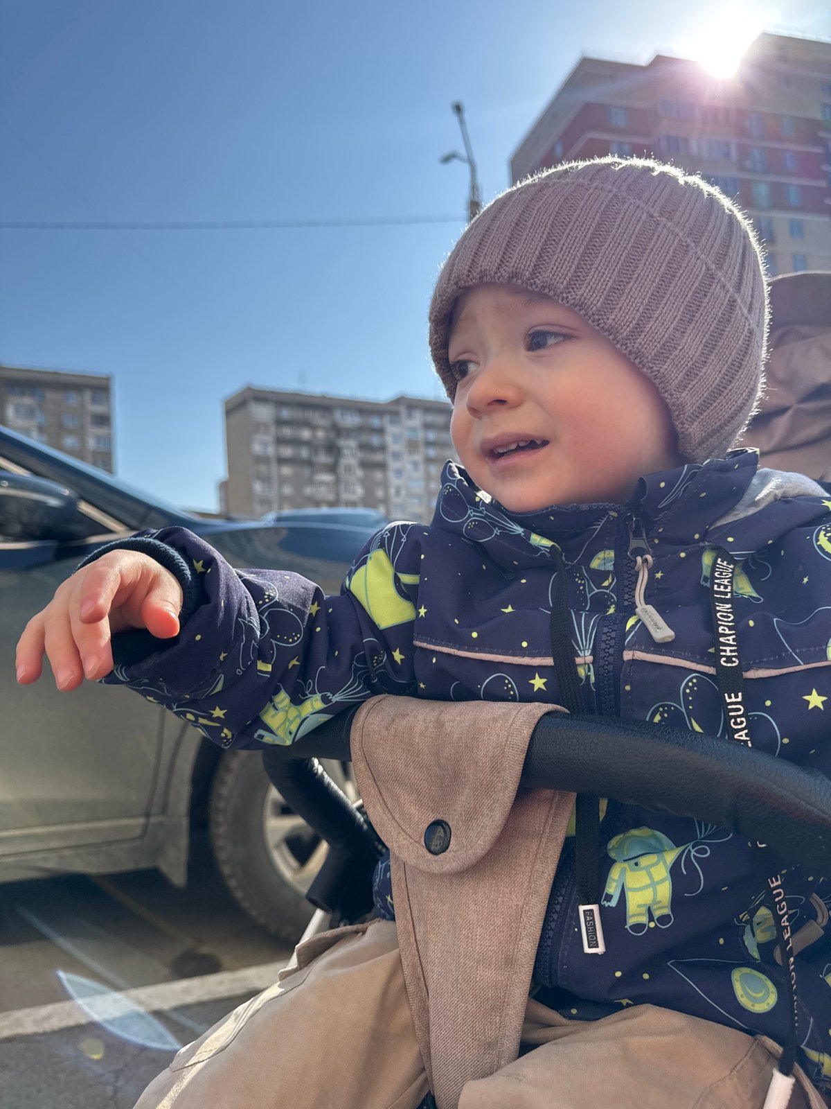 Toddler in stroller spotted during morning hours in Izhevsk
