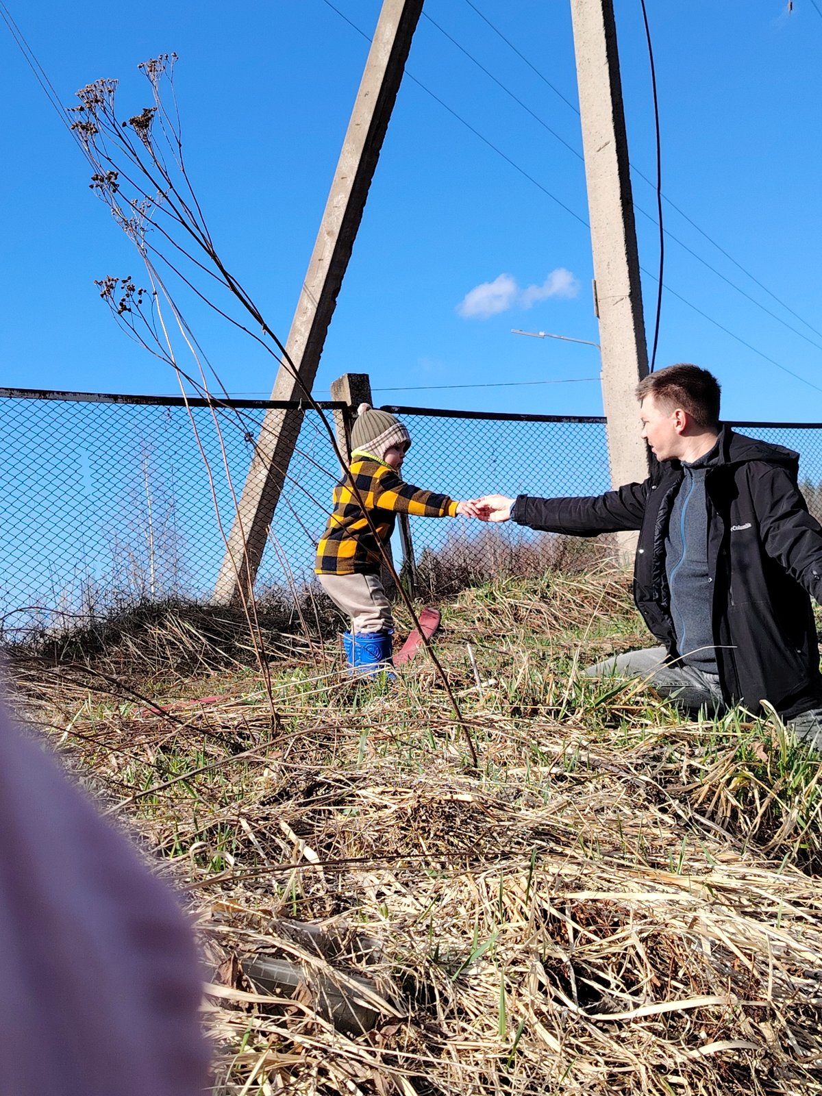 Women's fishing trip with children documented in Chaikovsky