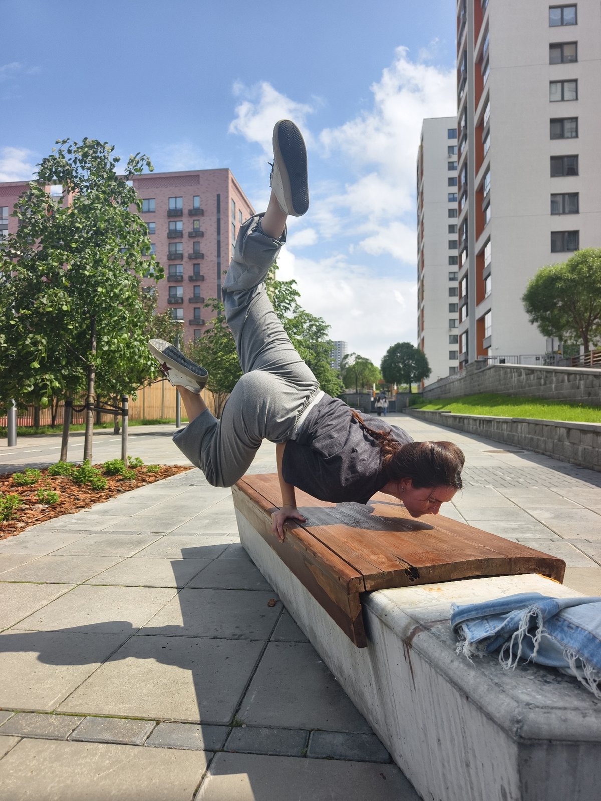Morning fitness activities documented in Tyumen, Russia