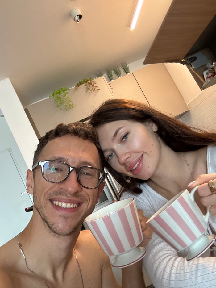 Casual selfies captured across Tel Aviv during morning hours