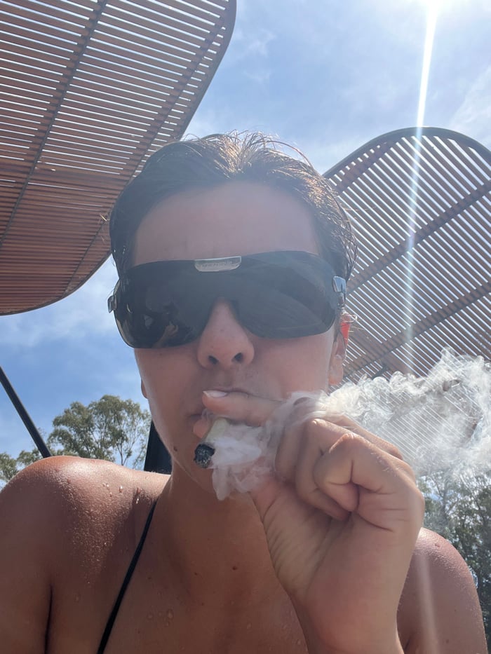 Afternoon relaxation scene captured at La Barra waterfront