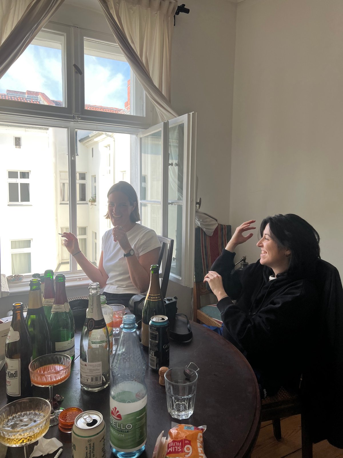 Indoor moment with Berlin beer documented by witness