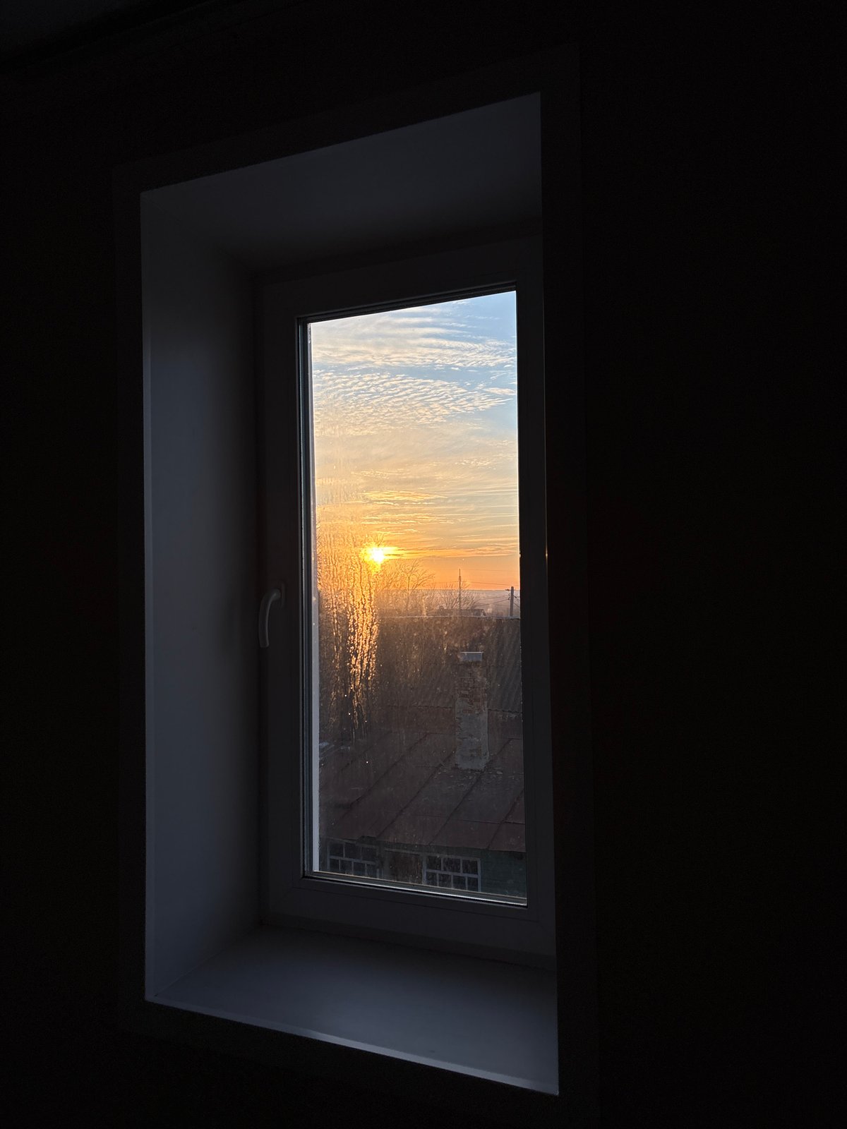 Spring scenes documented across residential Ulyanovsk neighborhoods