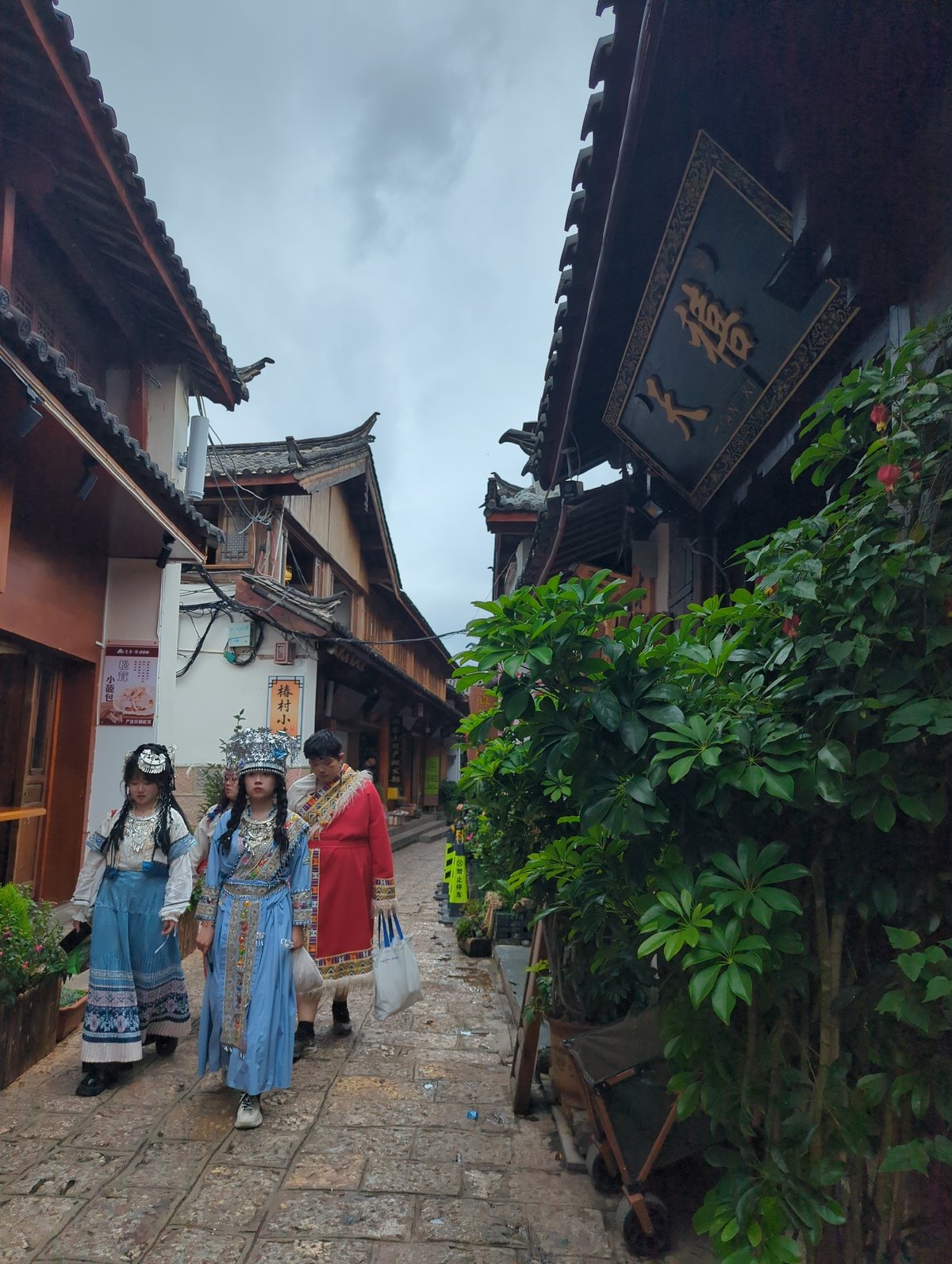 Morning stroll through Lijiang Old Town's historic streets and markets