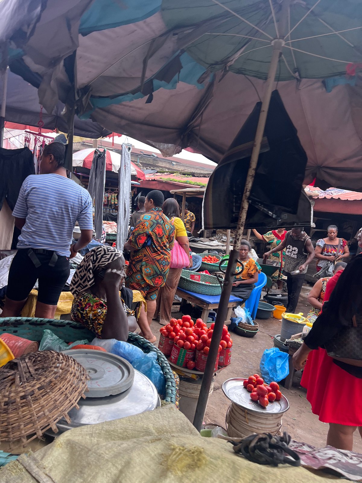 Morning hustle at Nkpor market, vendors and traders at work