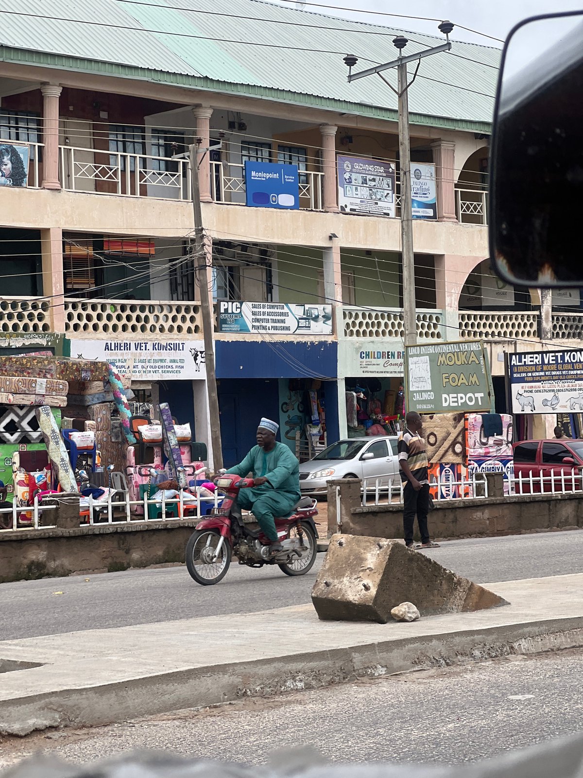 Afternoon street life documented across Jalingo, Nigeria