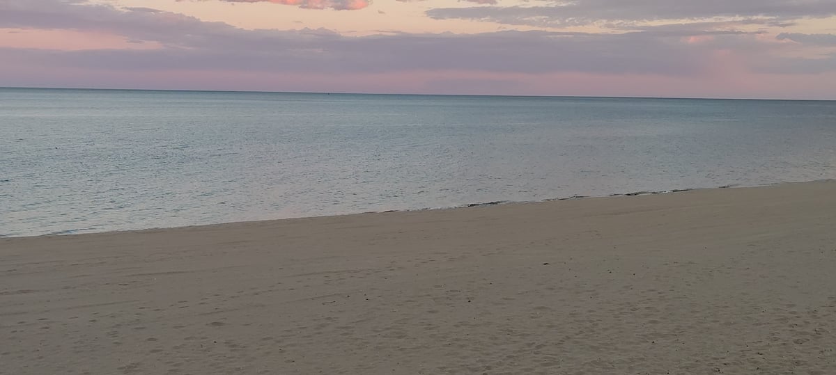 Peaceful sunset scenes documented along Varna's beaches