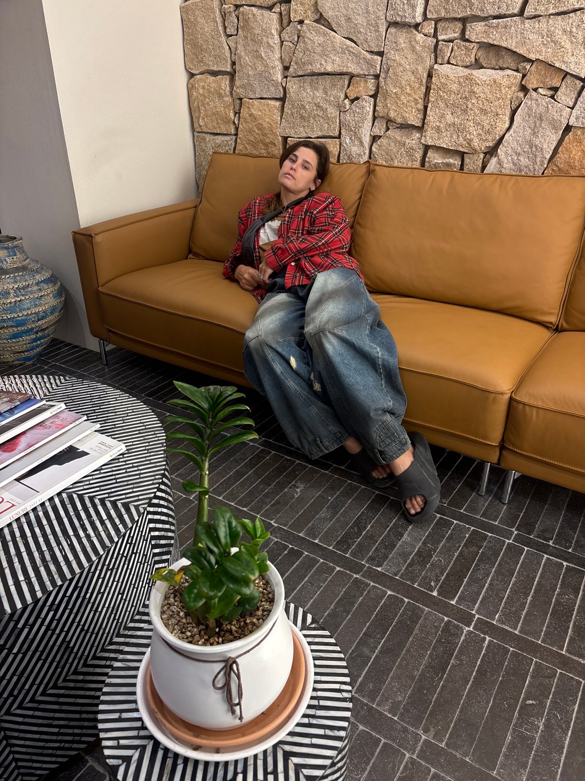 A Busan morning across streets, interiors, and a plaid outfit
