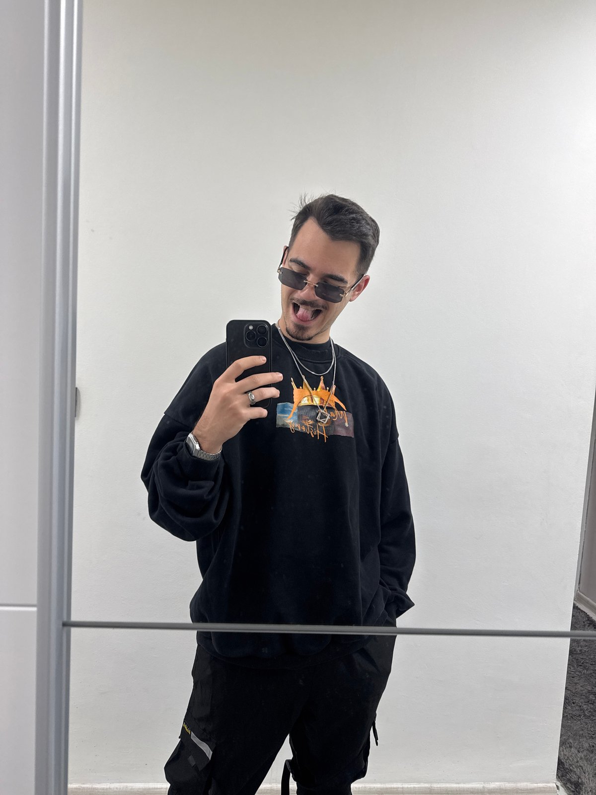 Couple Takes Multiple Mirror Selfies in Sofia Indoor Location