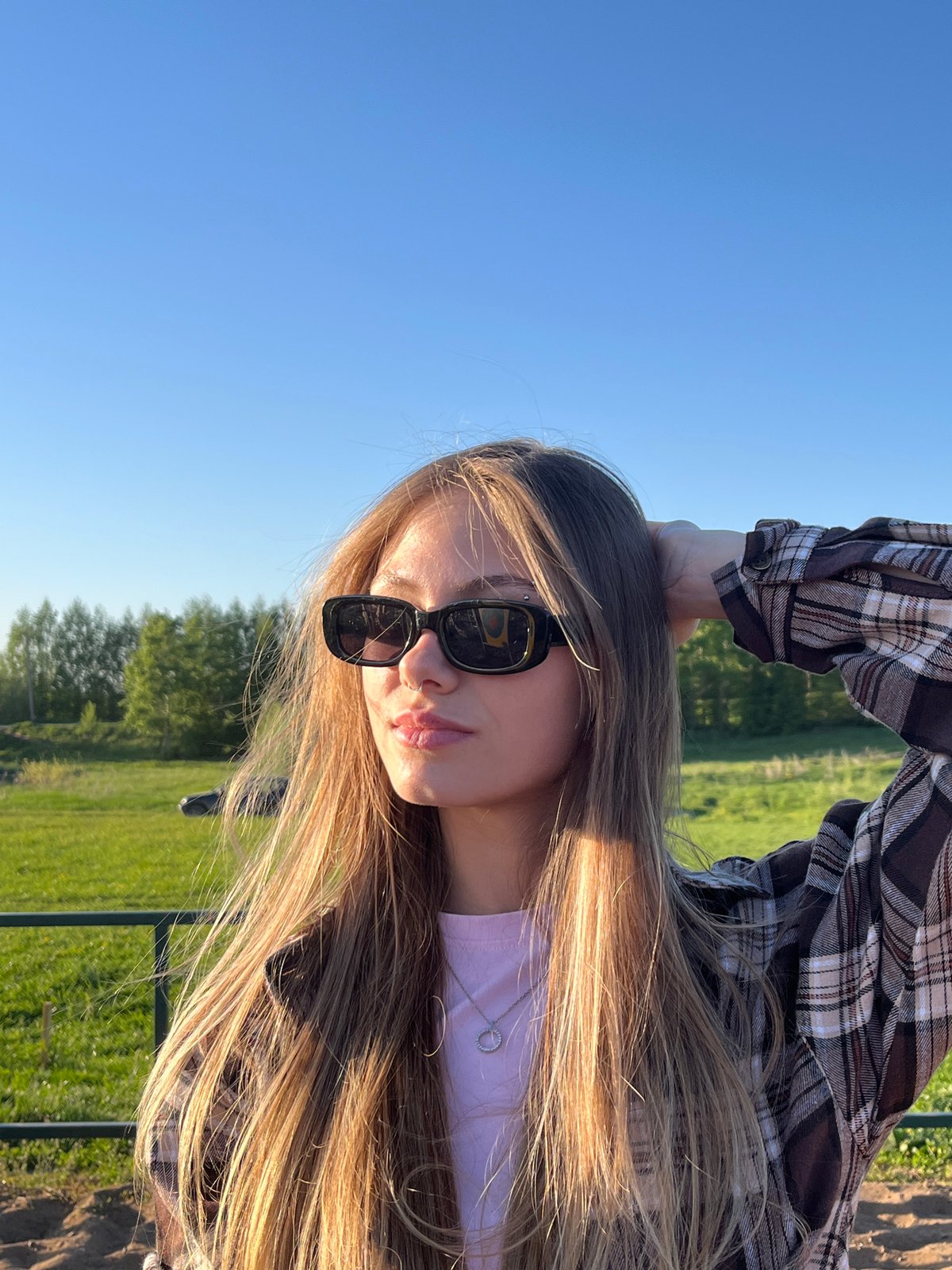 Woman photographed in outdoor portrait session in Фоки, Russia