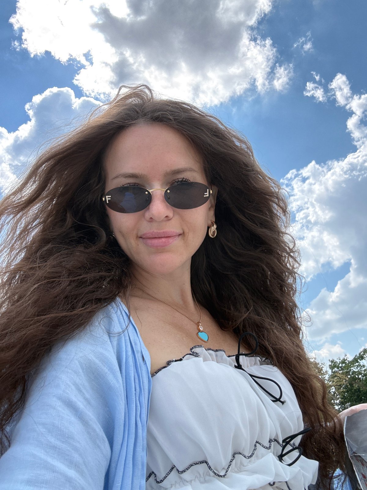 Sunny morning in central Moscow, selfies and city scenes