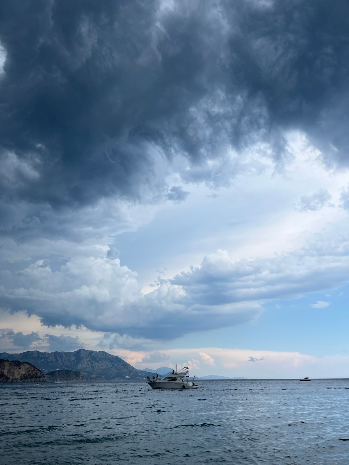 Beach day in Montenegro turns stormy by afternoon