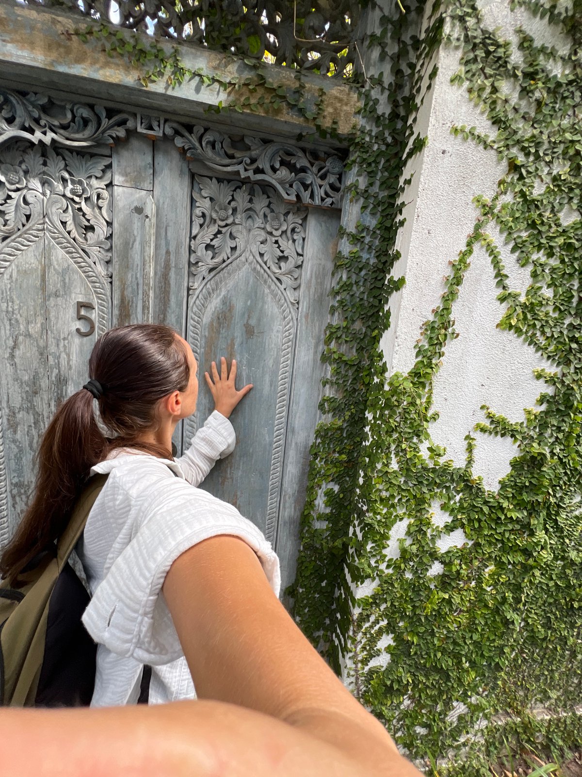 Morning garden scenes and daily life captured in Denpasar