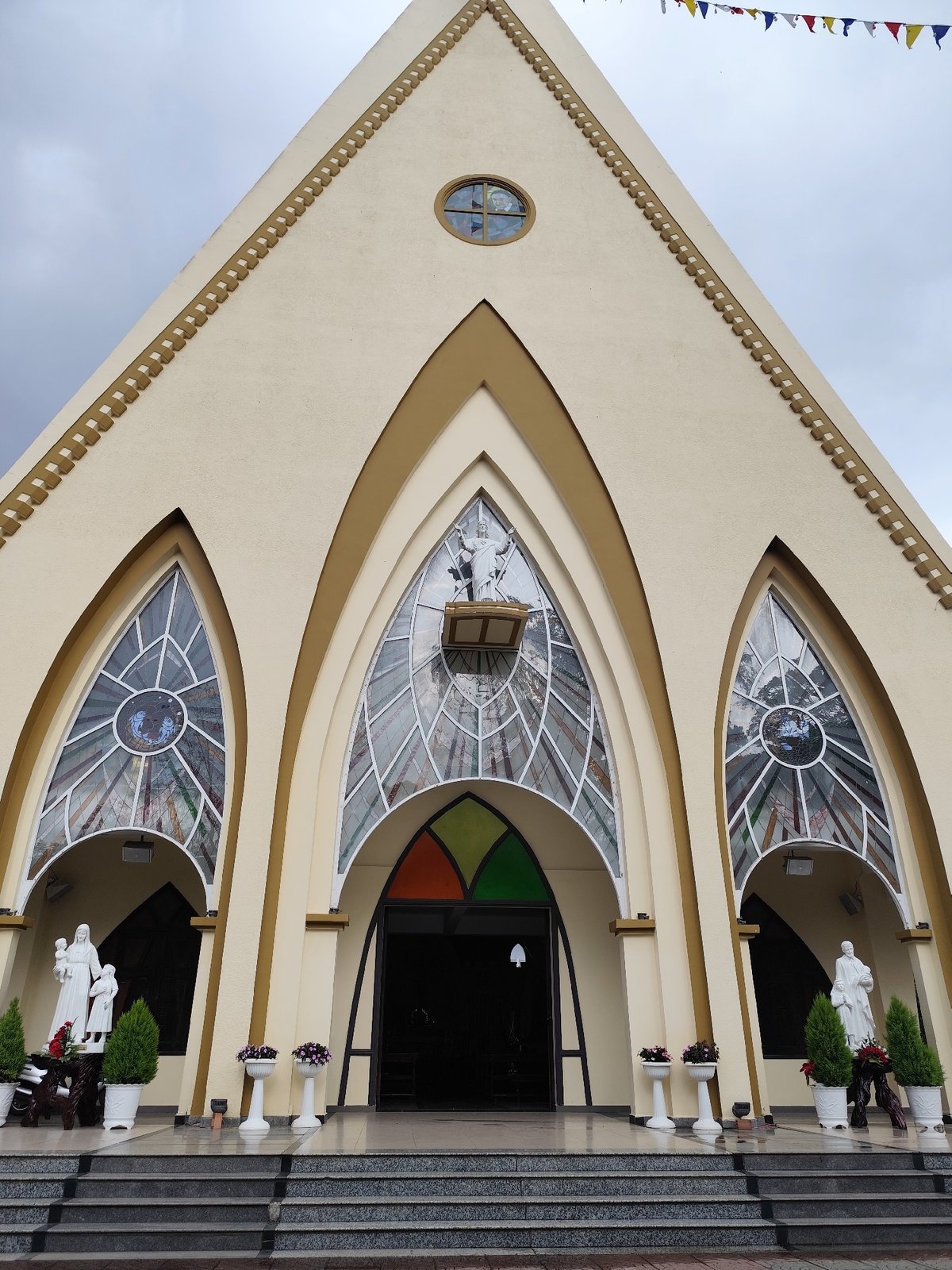 Morning documentation tour captures Da Lat landmarks and streetscapes