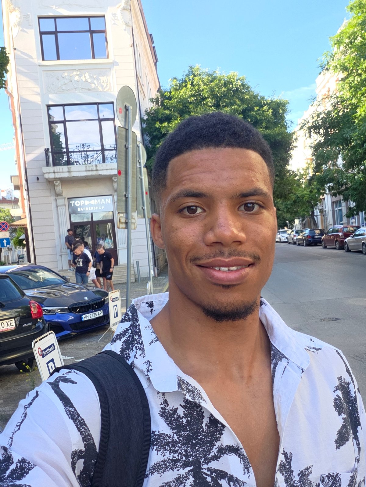 Coffee, a salon visit, and street murals in Varna